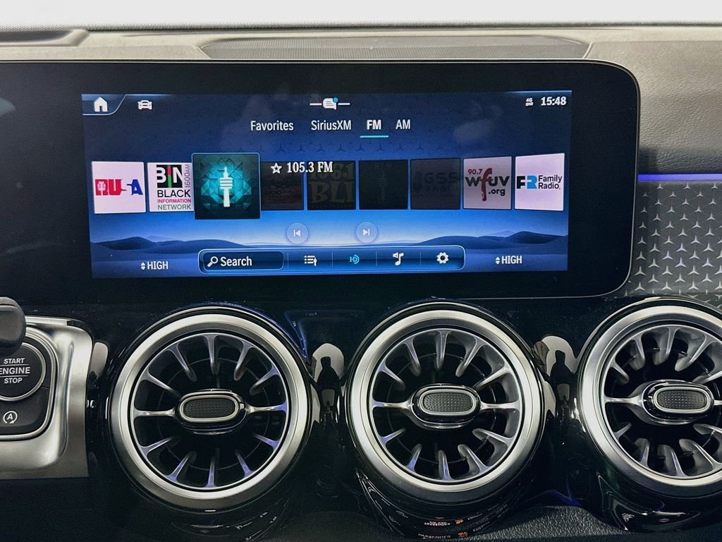 New 2026 Polar White Mercedes-Benz GLB 35 AMG® image 15