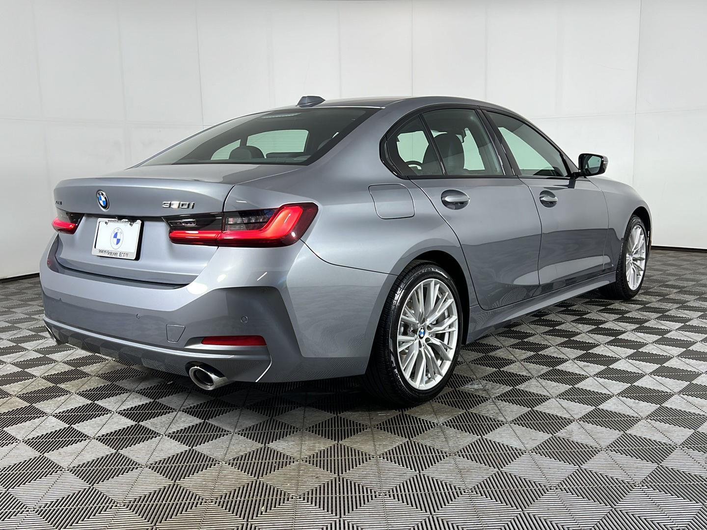 Used 2023 Skyscraper Grey Metallic BMW 330i xDrive image 5