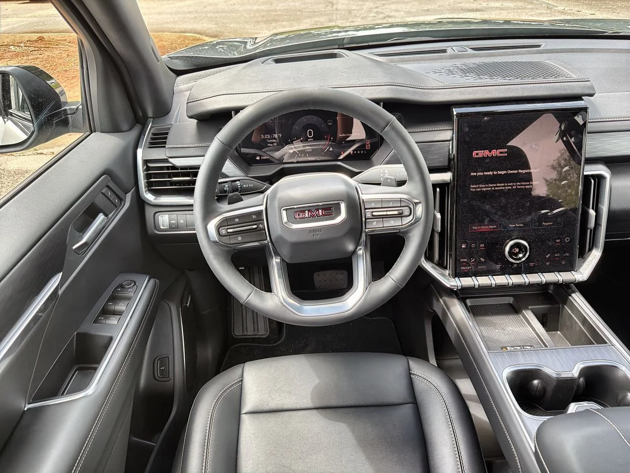 New 2026 Sterling Metallic GMC Elevation image 10