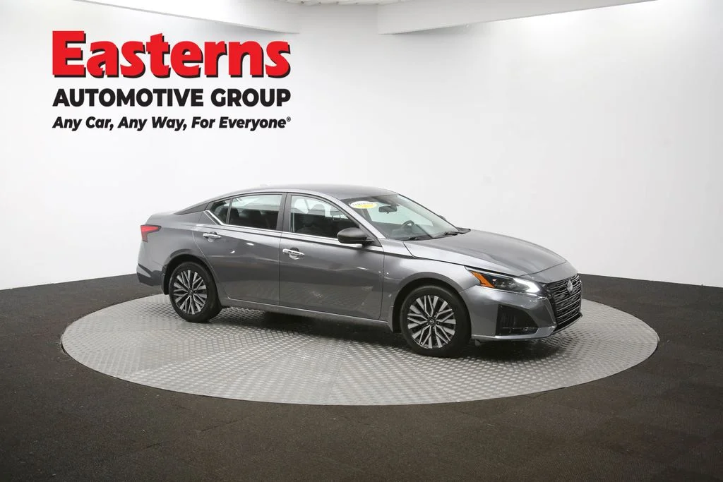 Used 2024 Gray Nissan 2.5 SV image 46