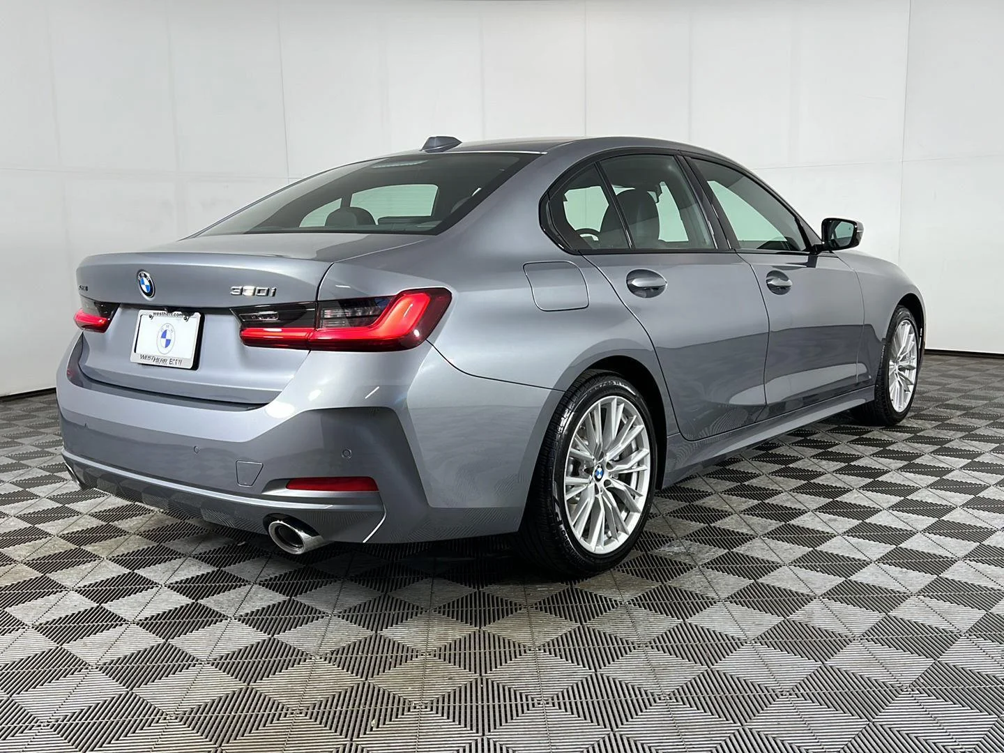 Used 2023 Skyscraper Grey Metallic BMW 330i xDrive image 5
