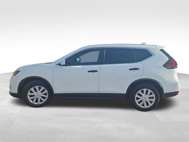 Used 2020 White Nissan S image 4