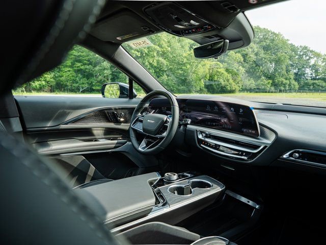 2026 Cadillac LYRIQ V Premium - Photo 111