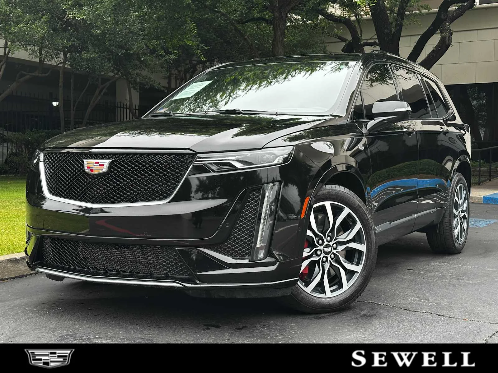 2025 Cadillac XT6 Sport Auto 4WD's photo