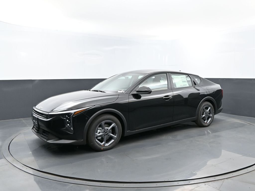 2026 Kia K4 LXS AT's photo