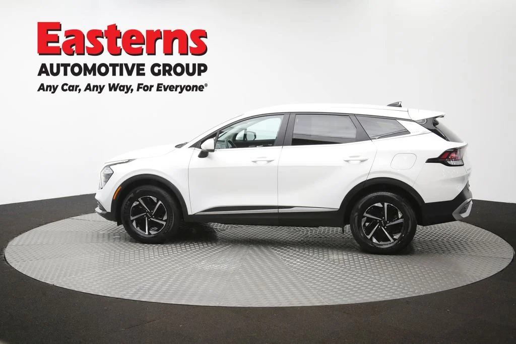 Used 2023 White Kia LX image 60