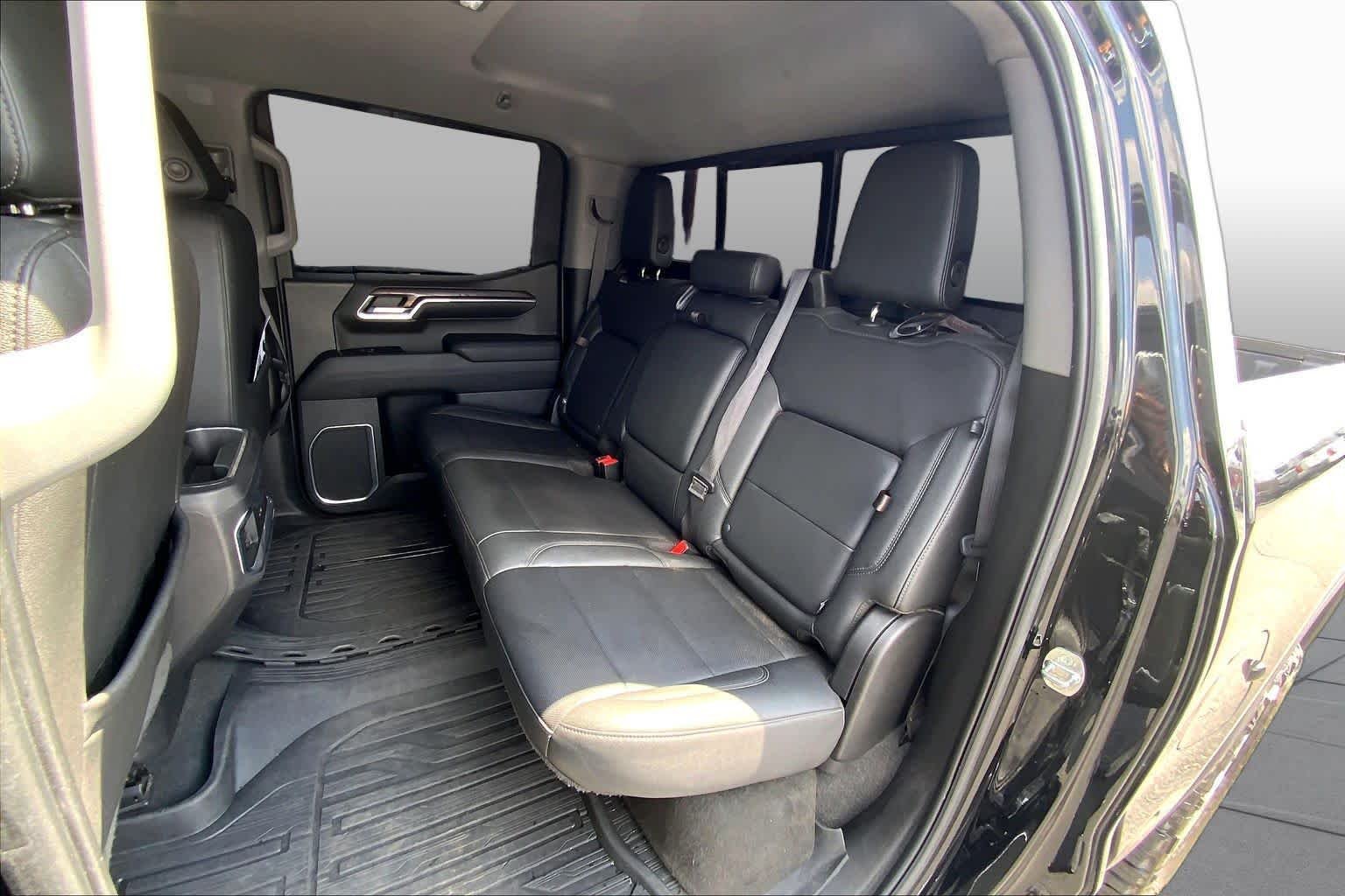 Used 2022 Onyx Black GMC SLT image 21