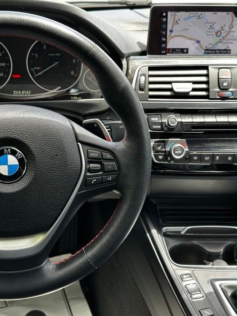 Used 2018 Glacier Silver Metallic BMW 328d image 26