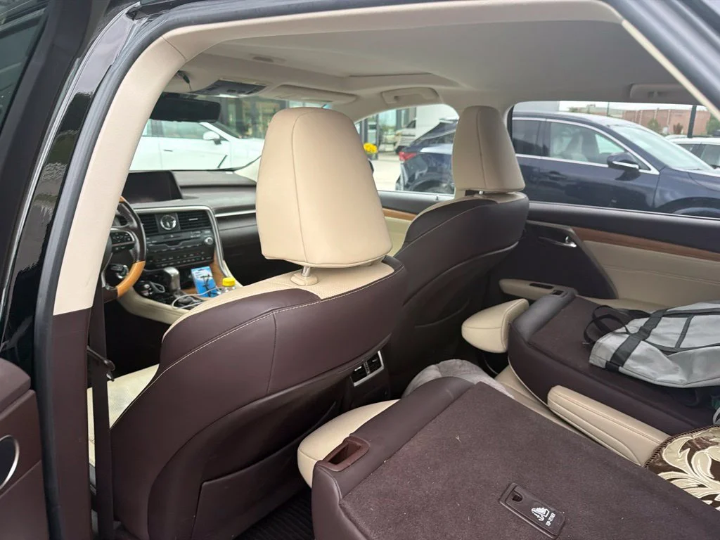 Used 2019 Obsidian Lexus 350L Luxury image 11