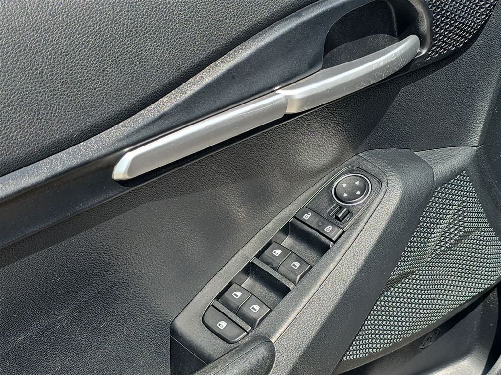 Used 2022 Black Kia LX image 19