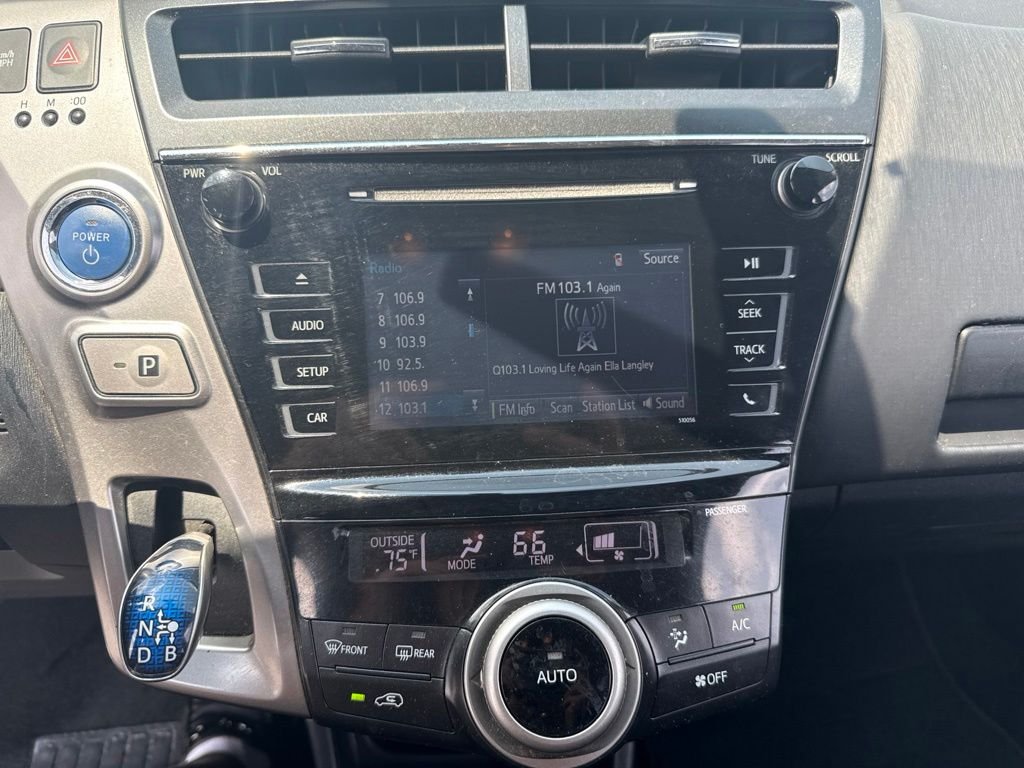 Used 2015 Blue Toyota Five image 22