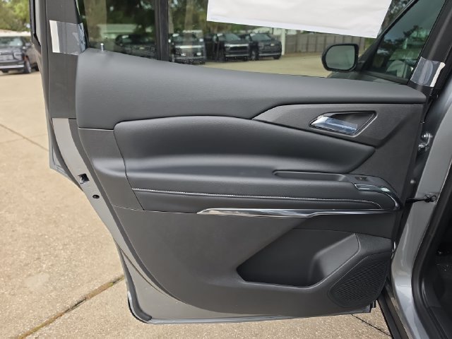 2027 Chevrolet Traverse LT - Photo 14