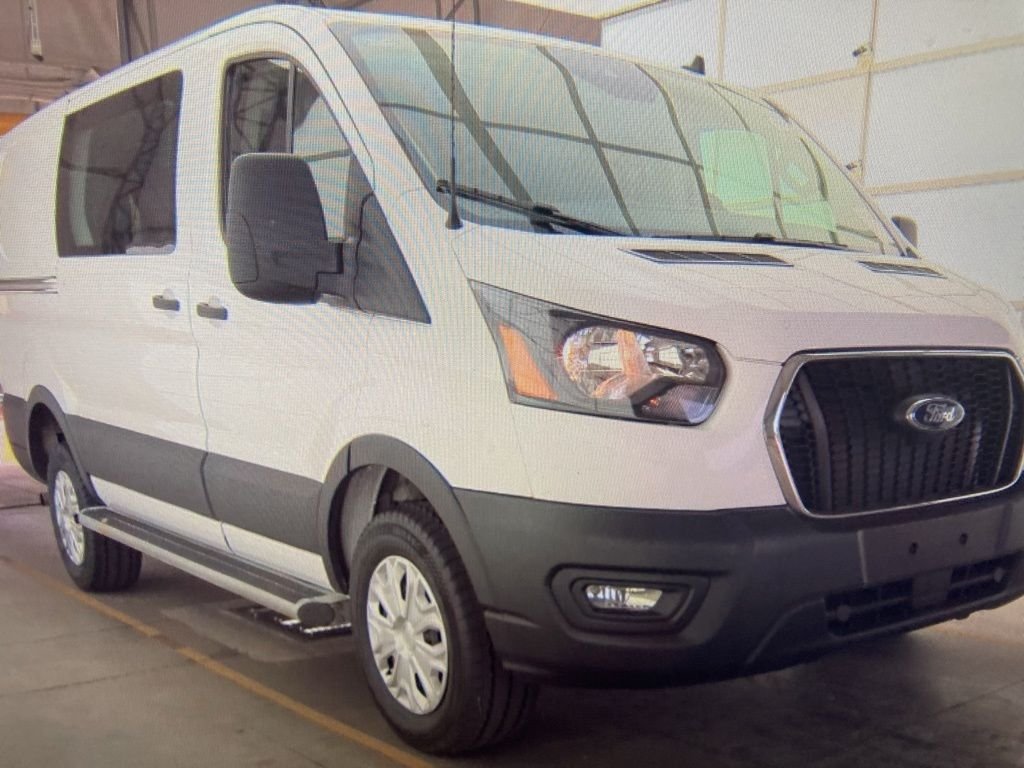 Used 2025 White Ford Base image 4