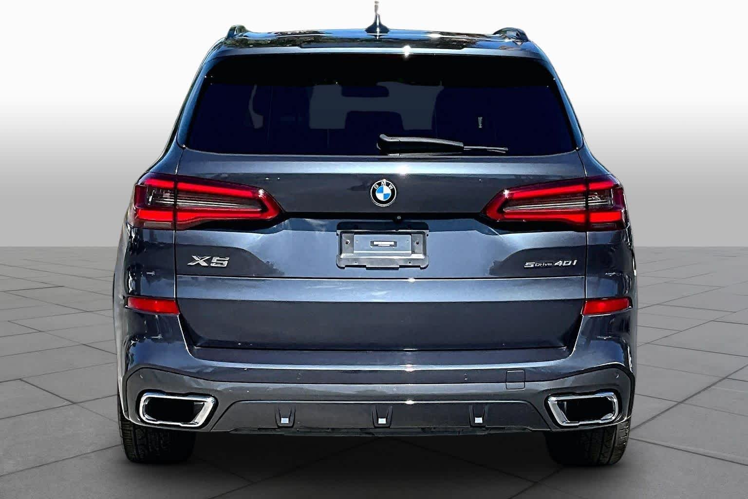 Used 2020 Arctic Gray Metallic BMW sDrive40i image 5