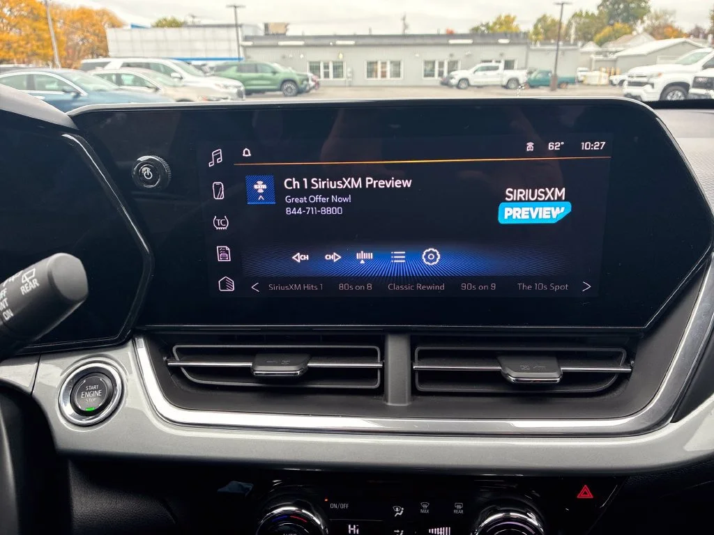 Used 2024 Cayenne Orange Metallic Chevrolet LT image 20