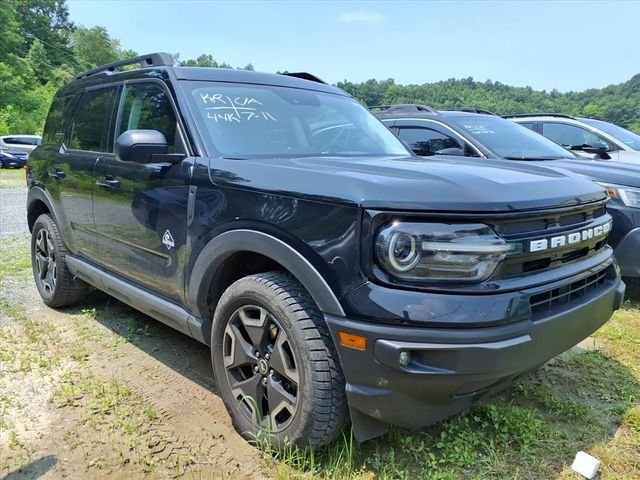 Used 2022 Black Ford Outer Banks image 6