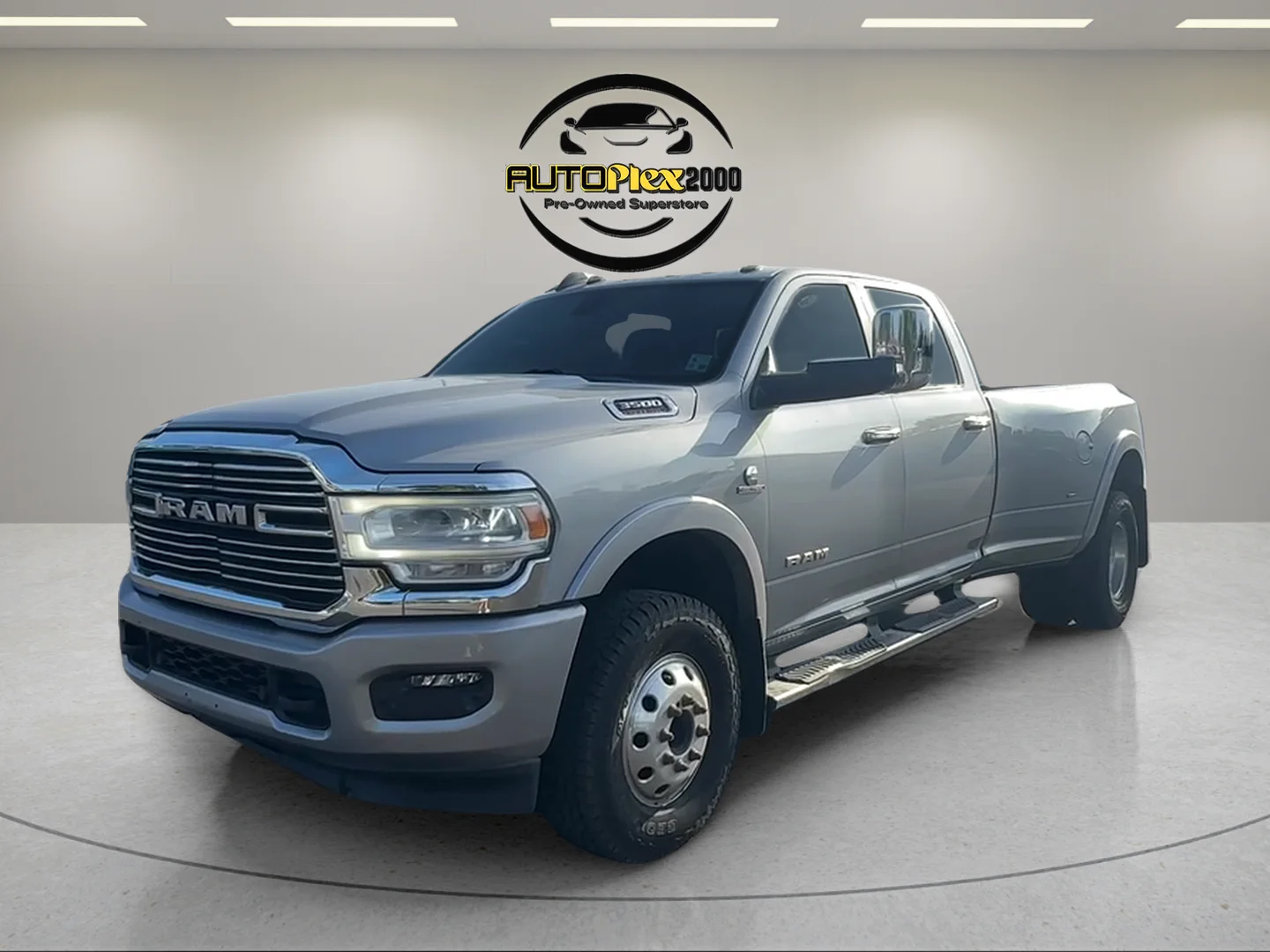 Used 2021 Silver Ram Laramie image 3