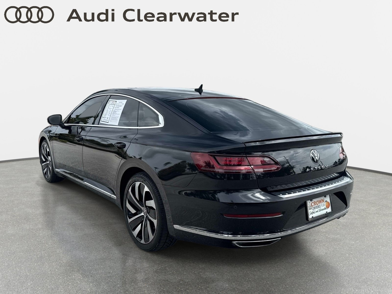 Used 2021 Deep Black Volkswagen SEL R-Line image 3