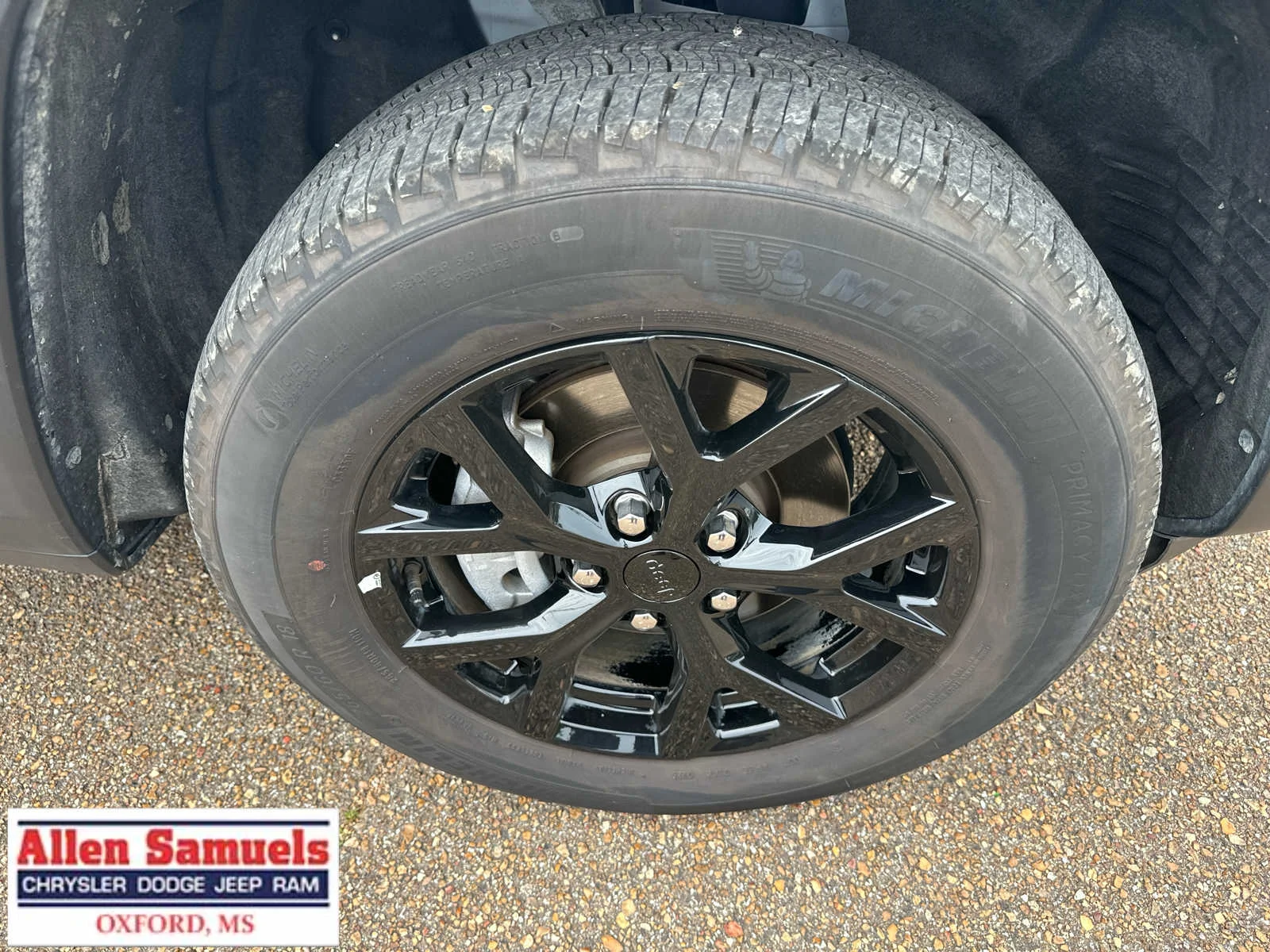 Used 2025 Bright White Clearcoat Jeep Altitude image 46