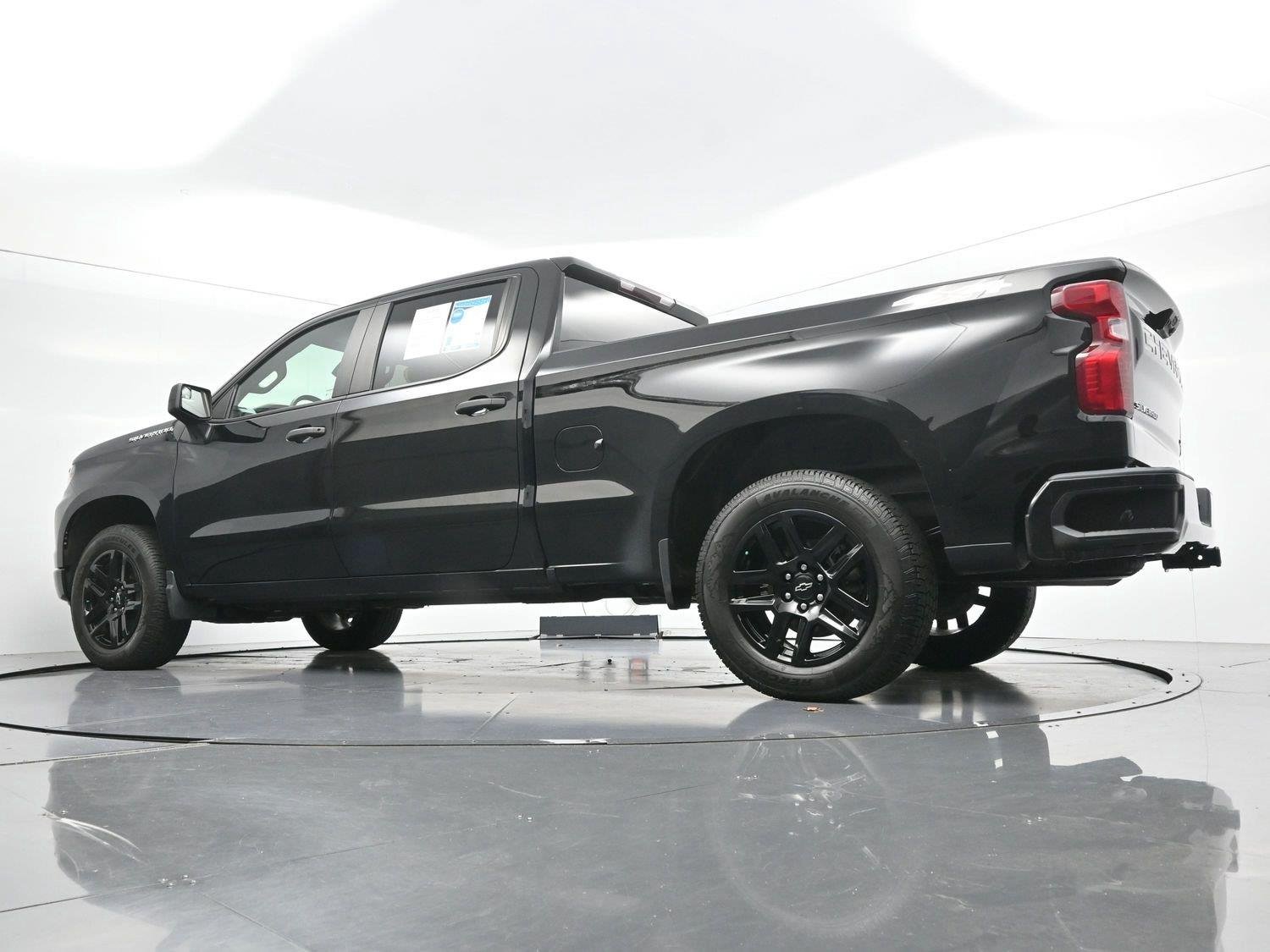 Used 2024 Black Chevrolet Custom image 45