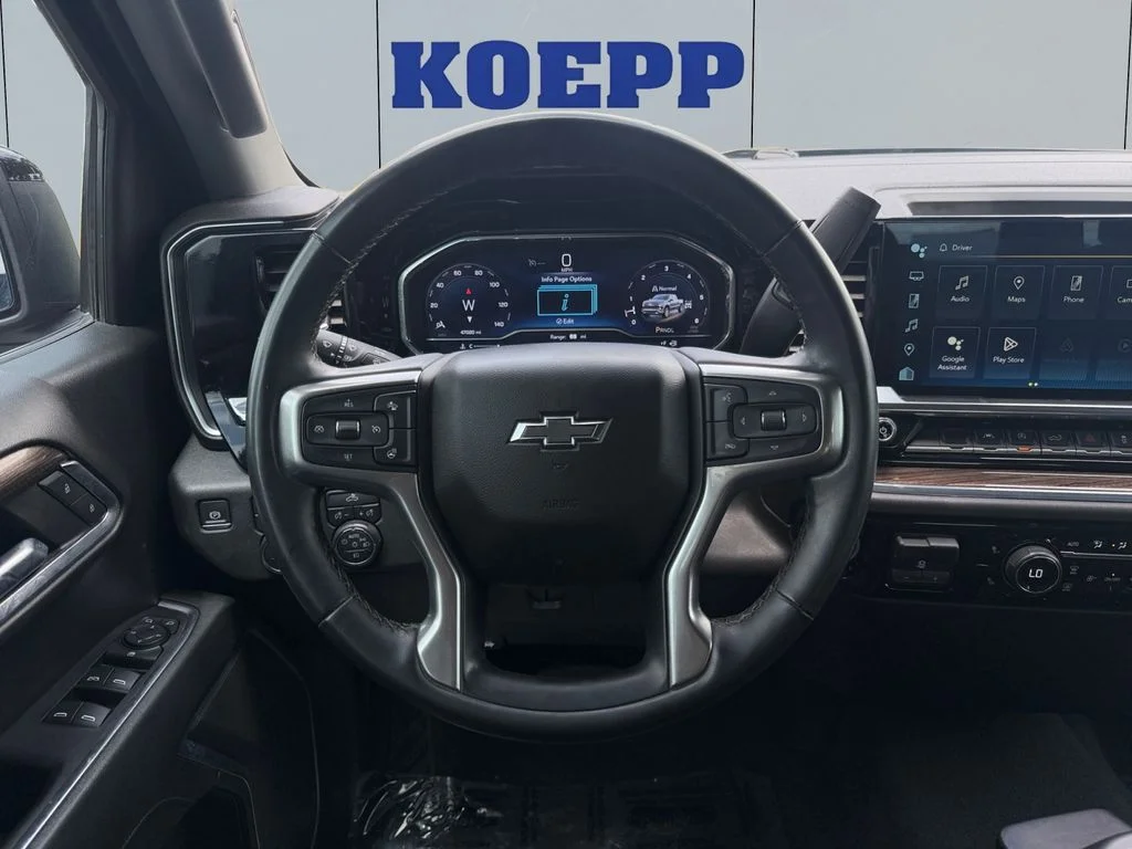 Used 2024 Lakeshore Blue Metallic Chevrolet RST image 13