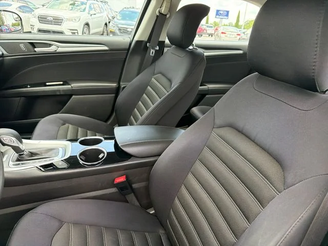 Used 2014 Red Ford SE image 19