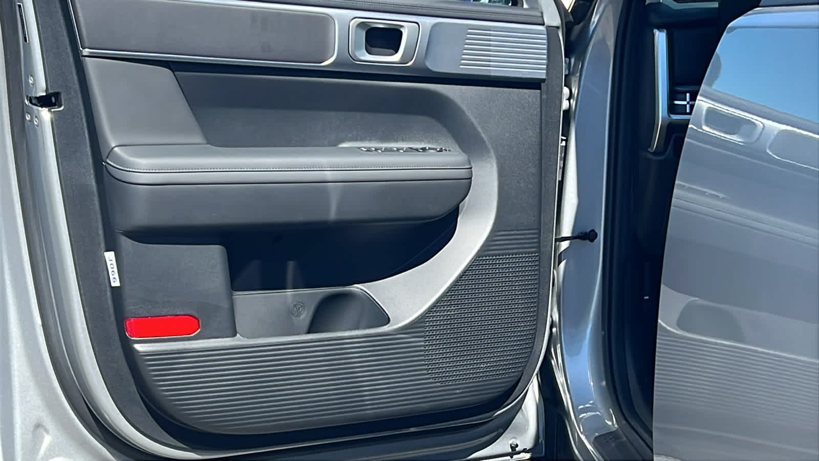 New 2026 Shimmering Silver Hyundai XRT AWD image 23