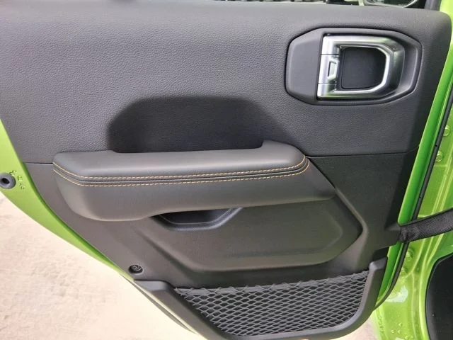 New 2026 Mojito Exterior Paint Jeep Sahara image 20