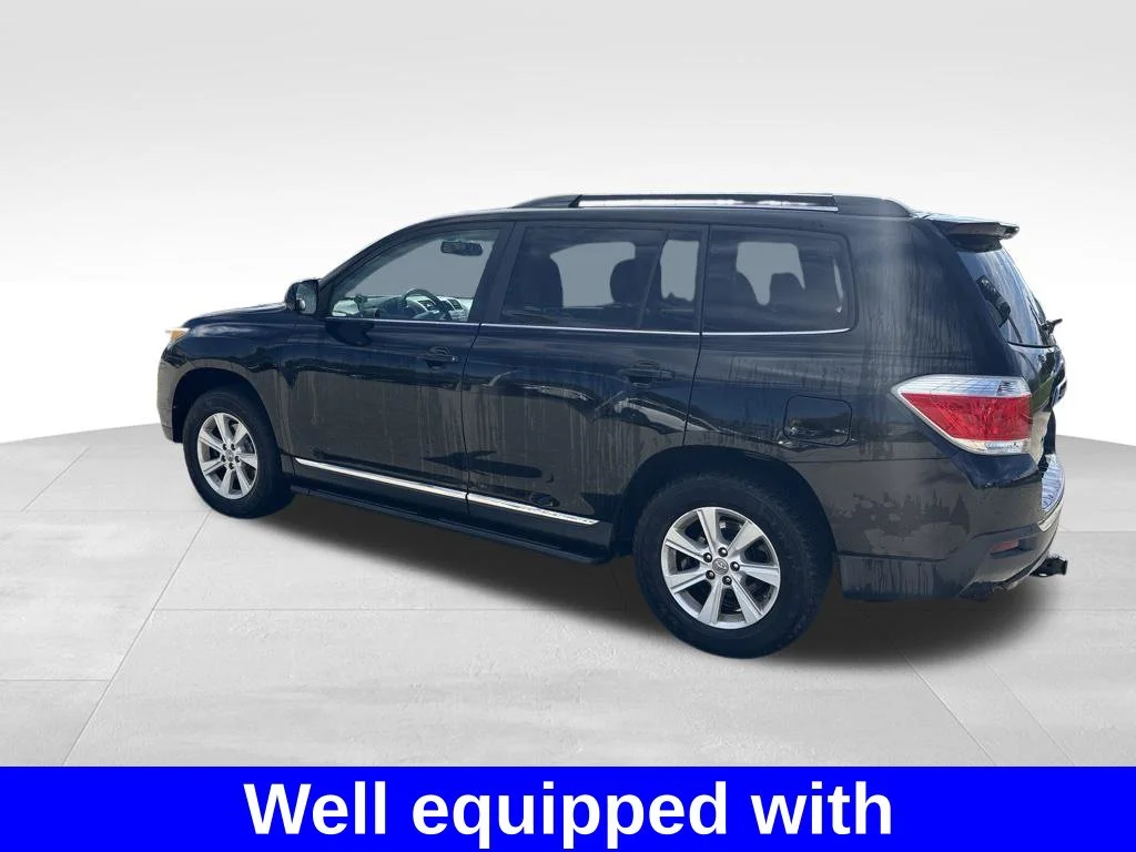 Used 2011 Black Toyota SE image 3