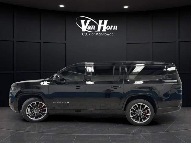 Used 2023 Diamond Black Jeep Series III image 4