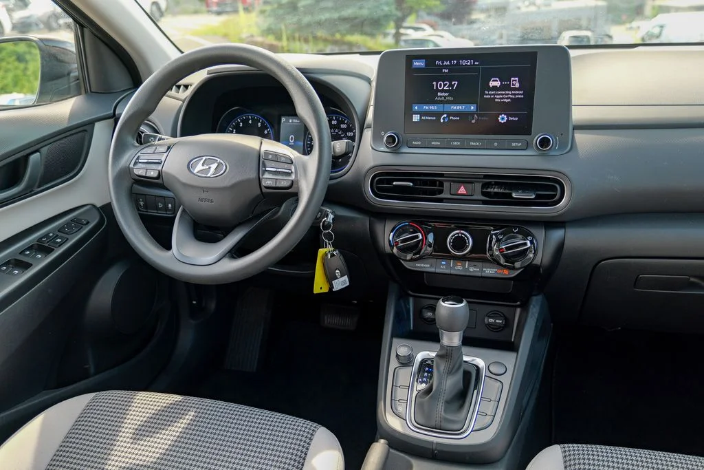 Used 2023 Abyss Black Pearl Hyundai SE image 39