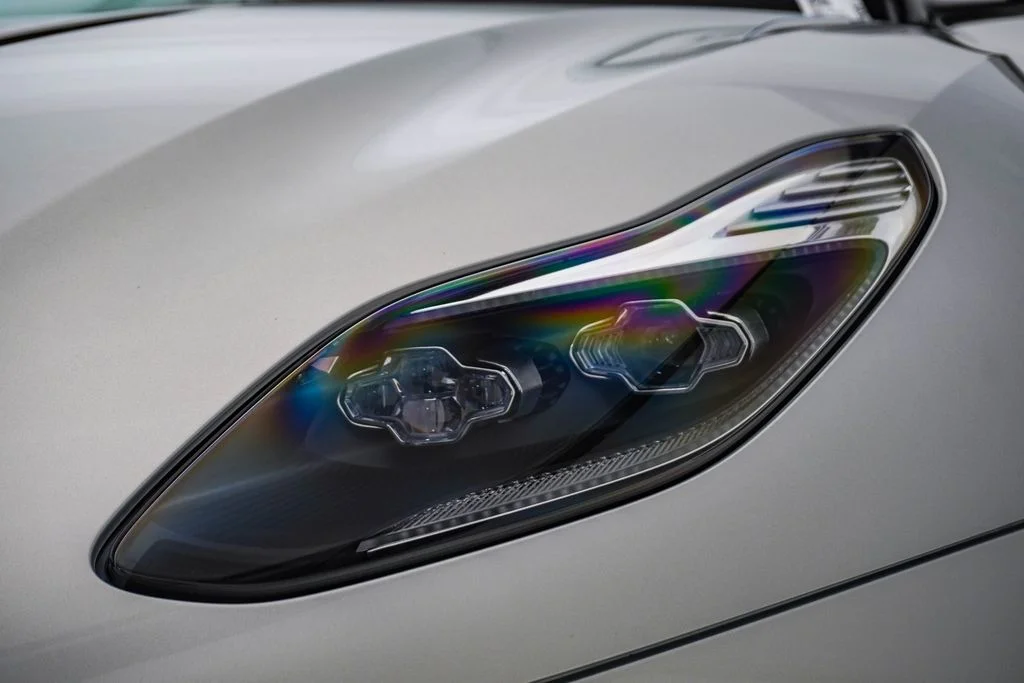 Used 2017 Lightning Silver Aston Martin Launch Edition image 6