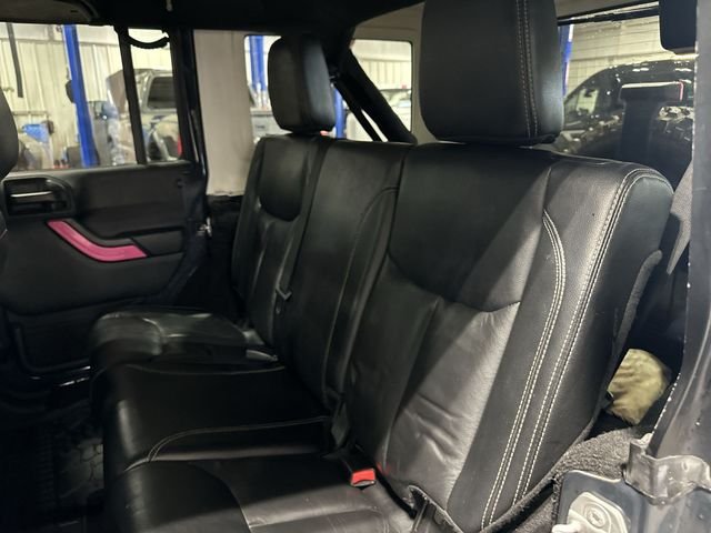 Used 2017 Black Jeep Unlimited Rubicon image 30