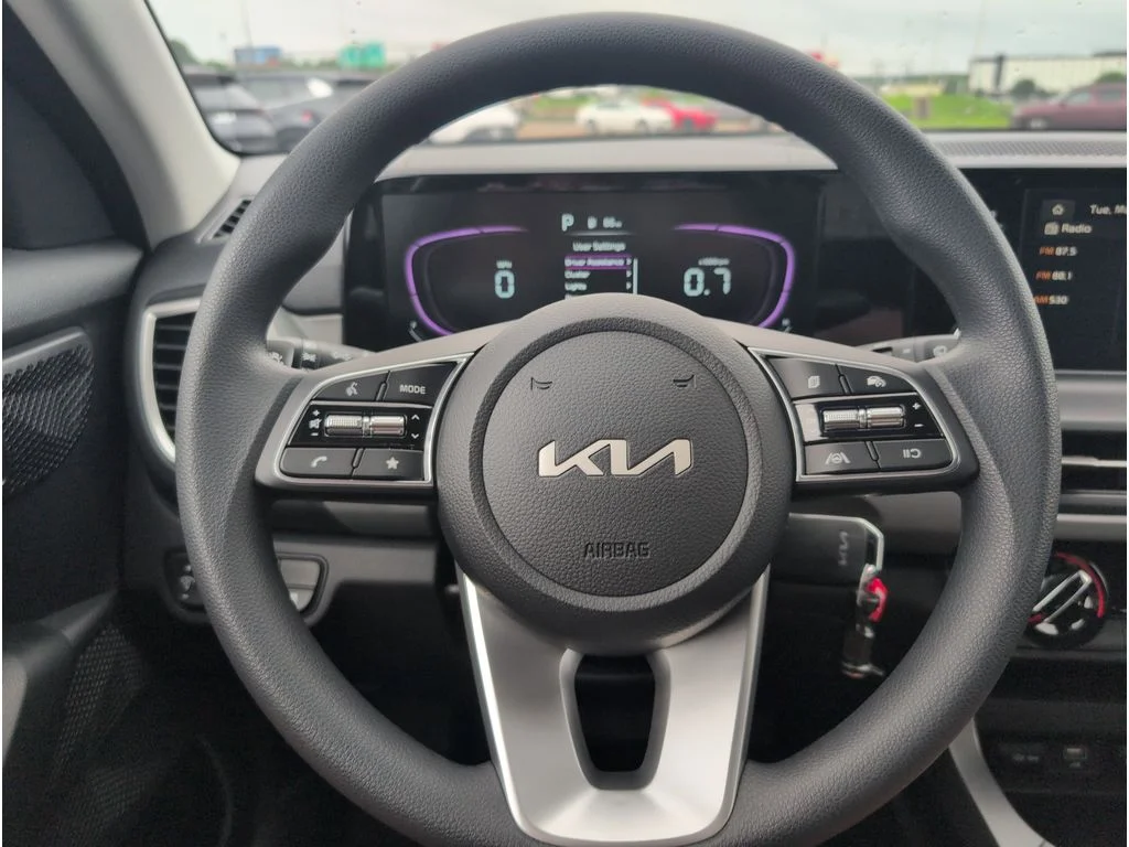 New 2026 Dark Ocean Blue Kia LX image 21