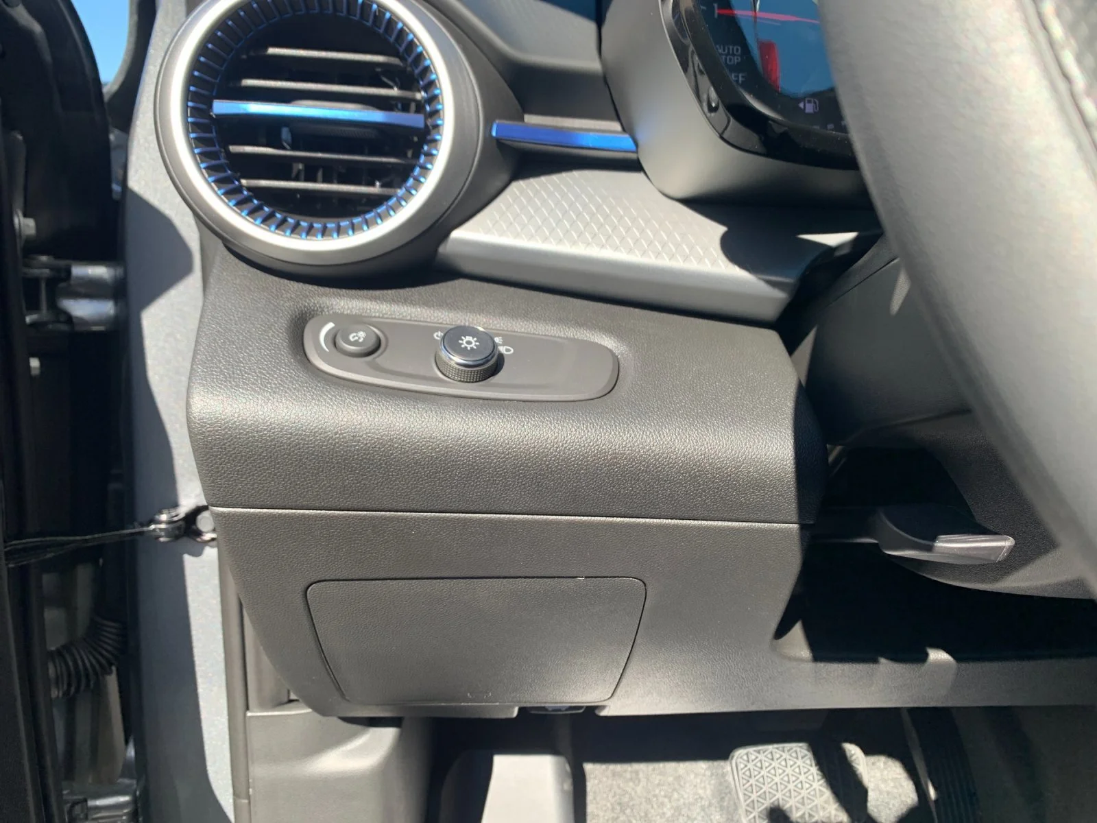 2026 Chevrolet Trax LS - Photo 30