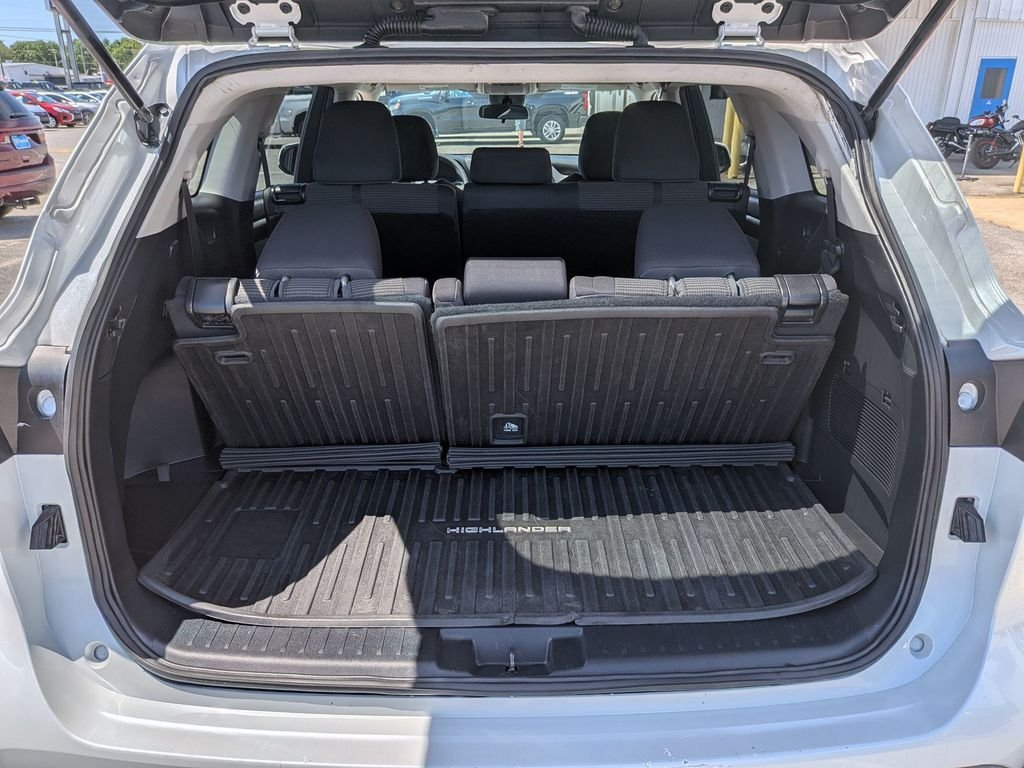 Used 2022 Beige Toyota L image 26