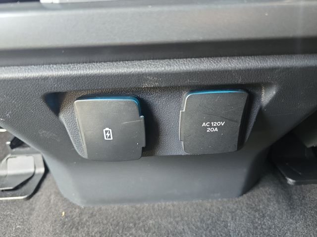 Certified Used 2024 Avalanche Ford Lariat image 59