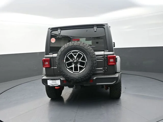 New 2026 Granite Crystal Metallic Clear-Coat Exterior Paint Jeep Rubicon image 8