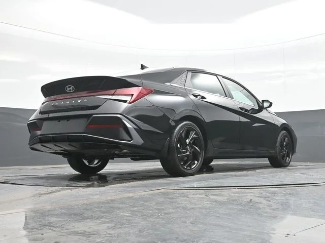 New 2026 Black Hyundai SEL Sport image 26