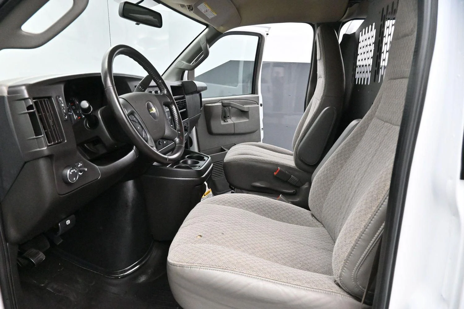 Used 2023 Summit White Chevrolet WT image 12