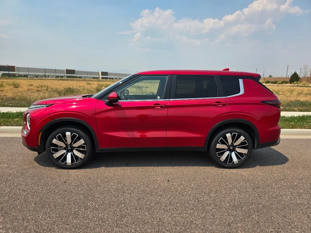 Used 2025 Red Mitsubishi Trail Edition image 2