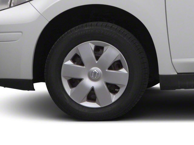 Used 2010 Brilliant Silver Metallic Nissan 1.6 image 15