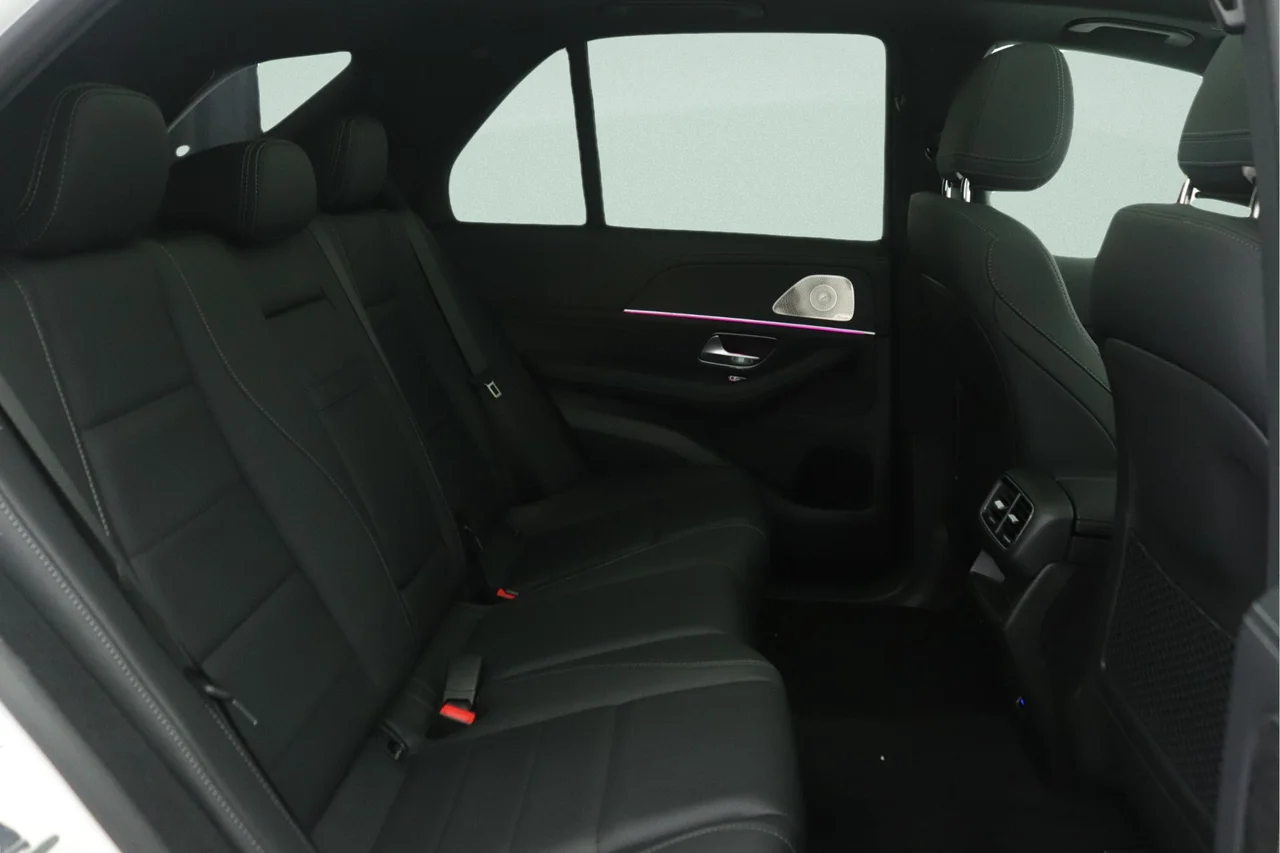 New 2026 Polar White Mercedes-Benz 450e 4MATIC® image 8