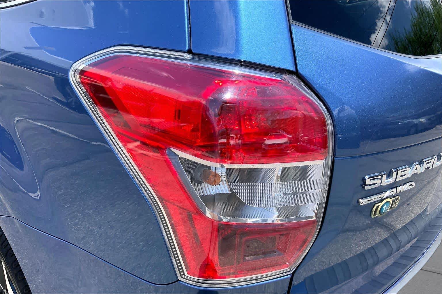 Used 2015 Quartz Blue Pearl Subaru 2.0XT Premium image 26