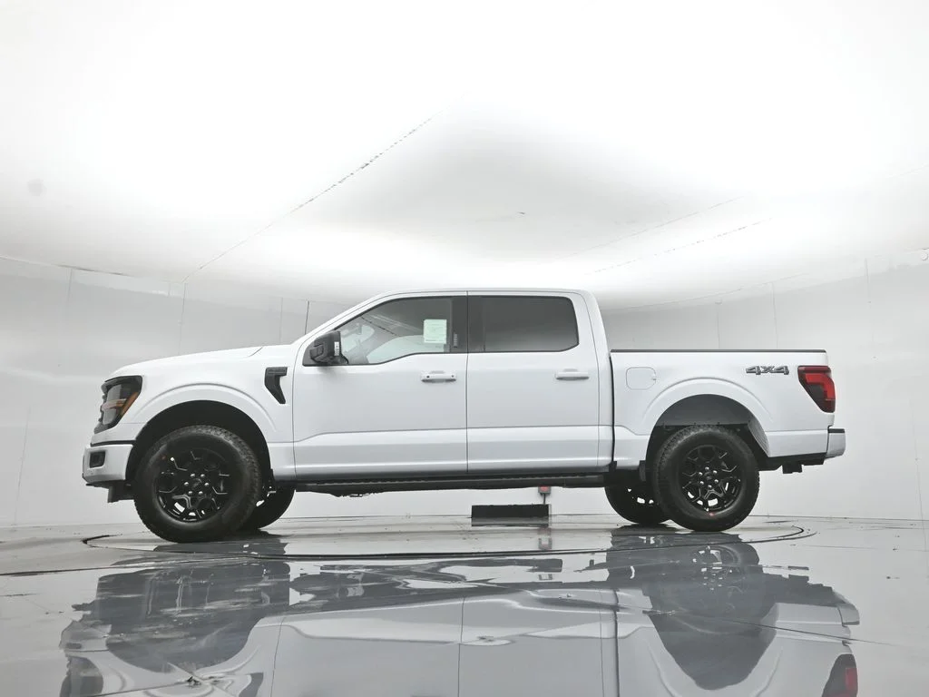 New 2026 White Ford XLT image 6
