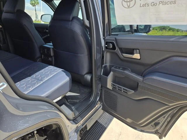 New 2026  Toyota Platinum image 19