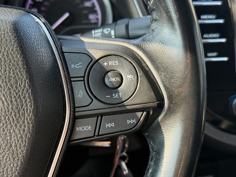Used 2019 Celestial Silver Metallic Toyota SE image 21