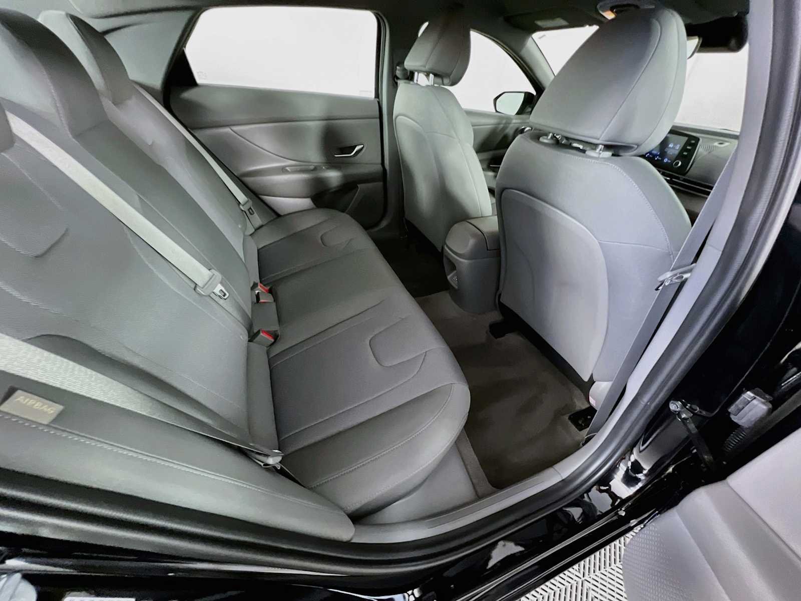 Used 2024 Abyss Black Hyundai SE image 26
