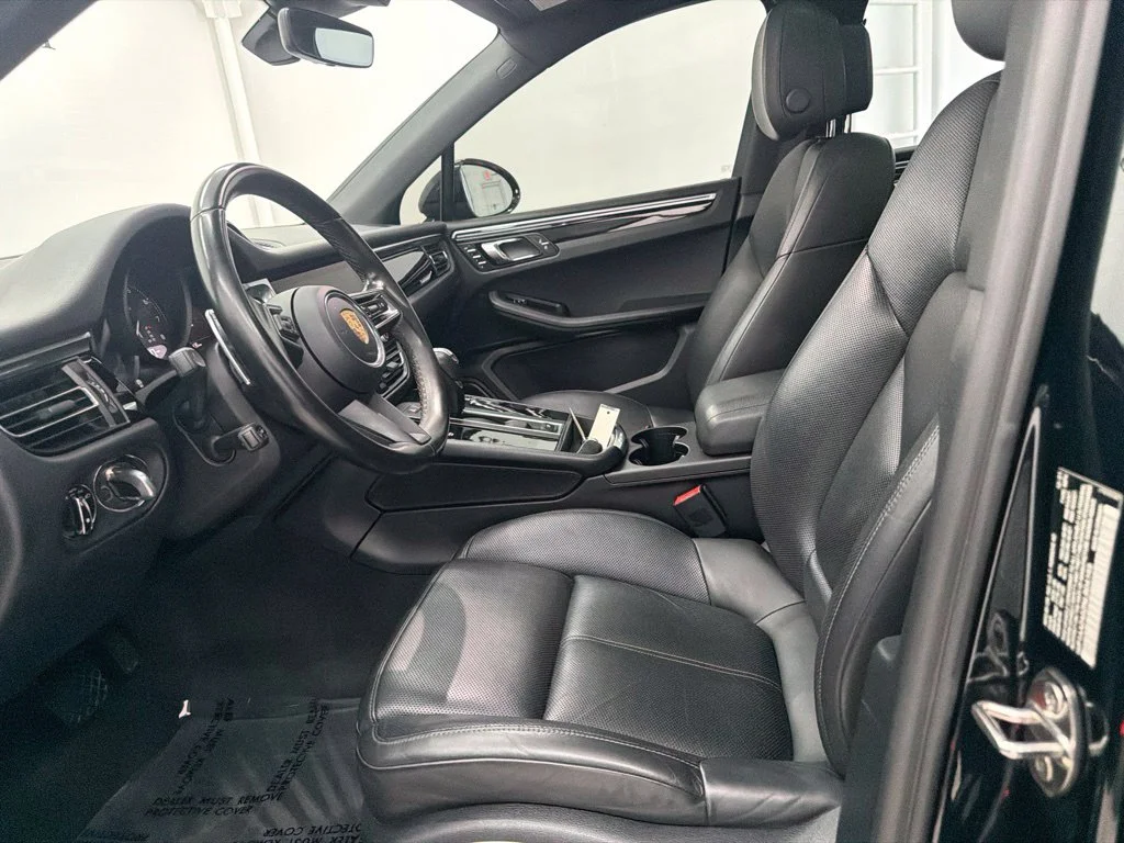 Used 2022 Black Porsche Base image 9
