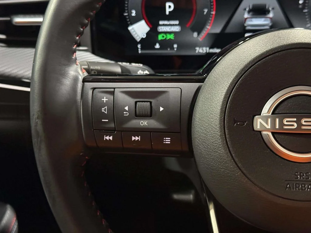 Certified Used 2025 Super Black Nissan SR image 15